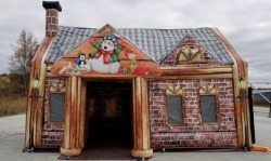 Christmas Cottage 1E